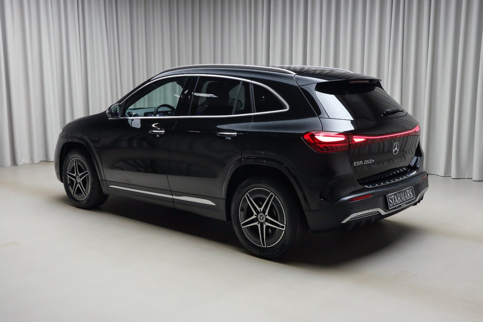 Mercedes-Benz EQA 250+ (3/8)