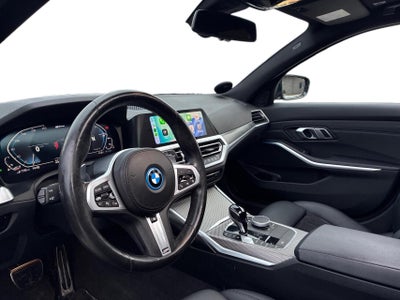 BMW 330e Touring M-Sport+ aut. billede 2