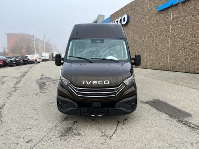 Billede af Iveco Daily 3,0 35S18 12m³ Van AG8