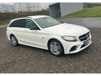 Mercedes C300 de 2,0 AMG Line stc. aut. 5d