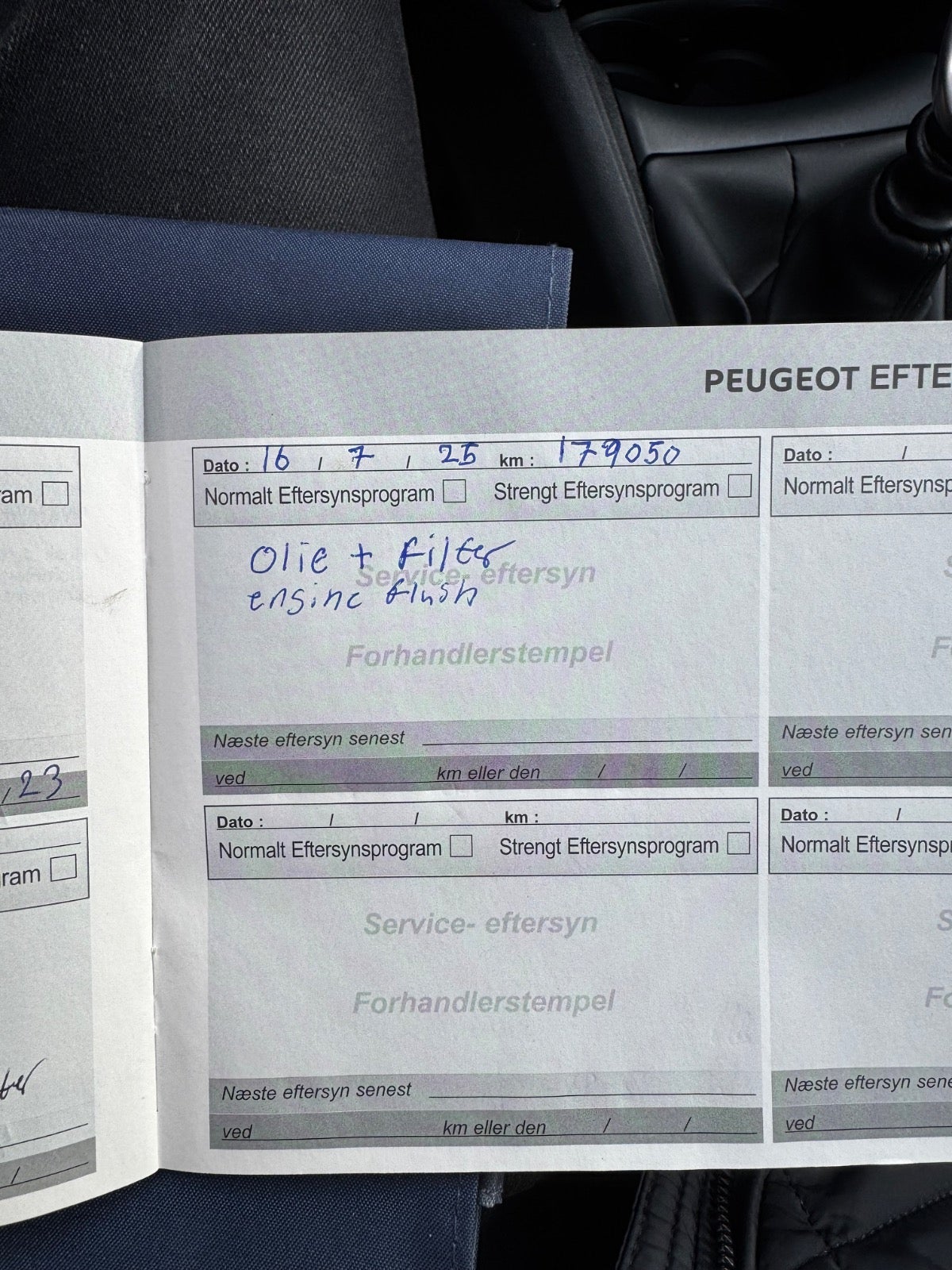 Billede af Peugeot 208 1,5 BlueHDi 100 Signature Sky