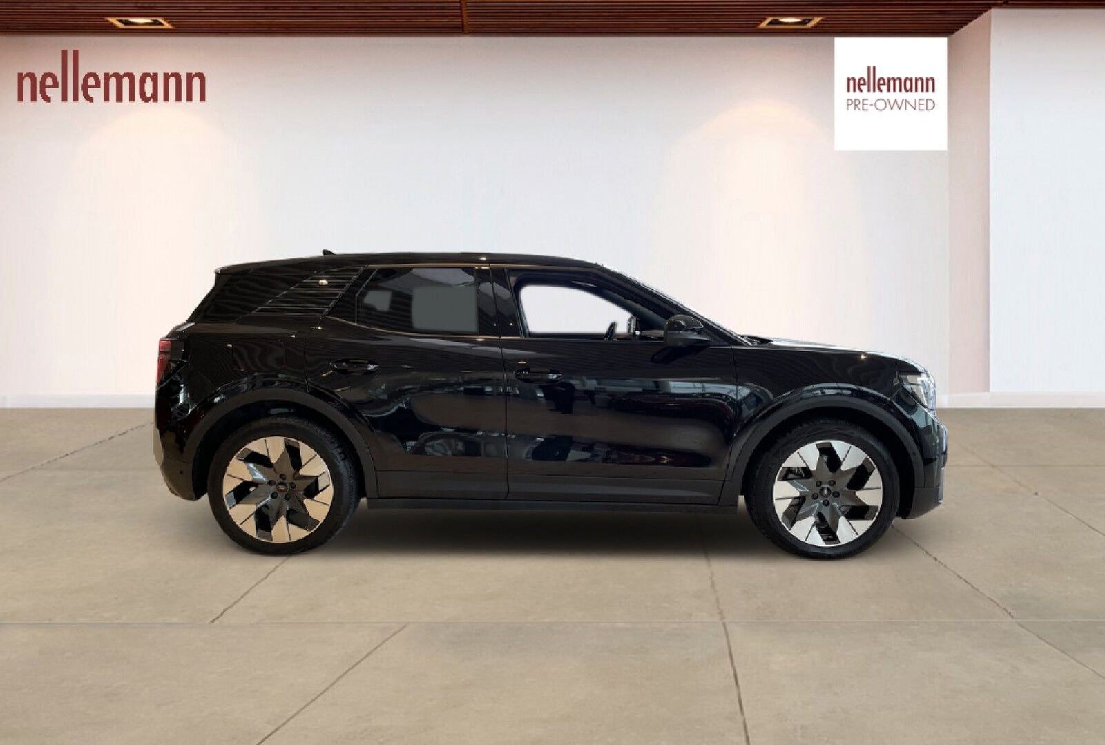 Ford Explorer Premium Extended Range