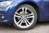 BMW 320i aut. thumbnail