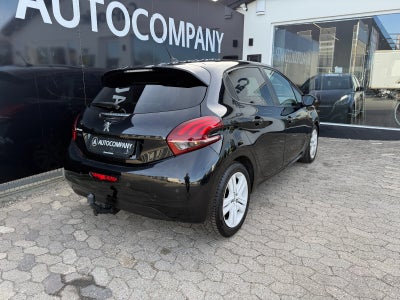 Peugeot 208 PureTech 82 Signature Sky Van