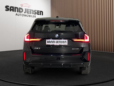 BMW iX1 xDrive30 M-Sport Van