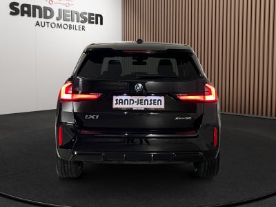 BMW iX1 xDrive30 M-Sport Van