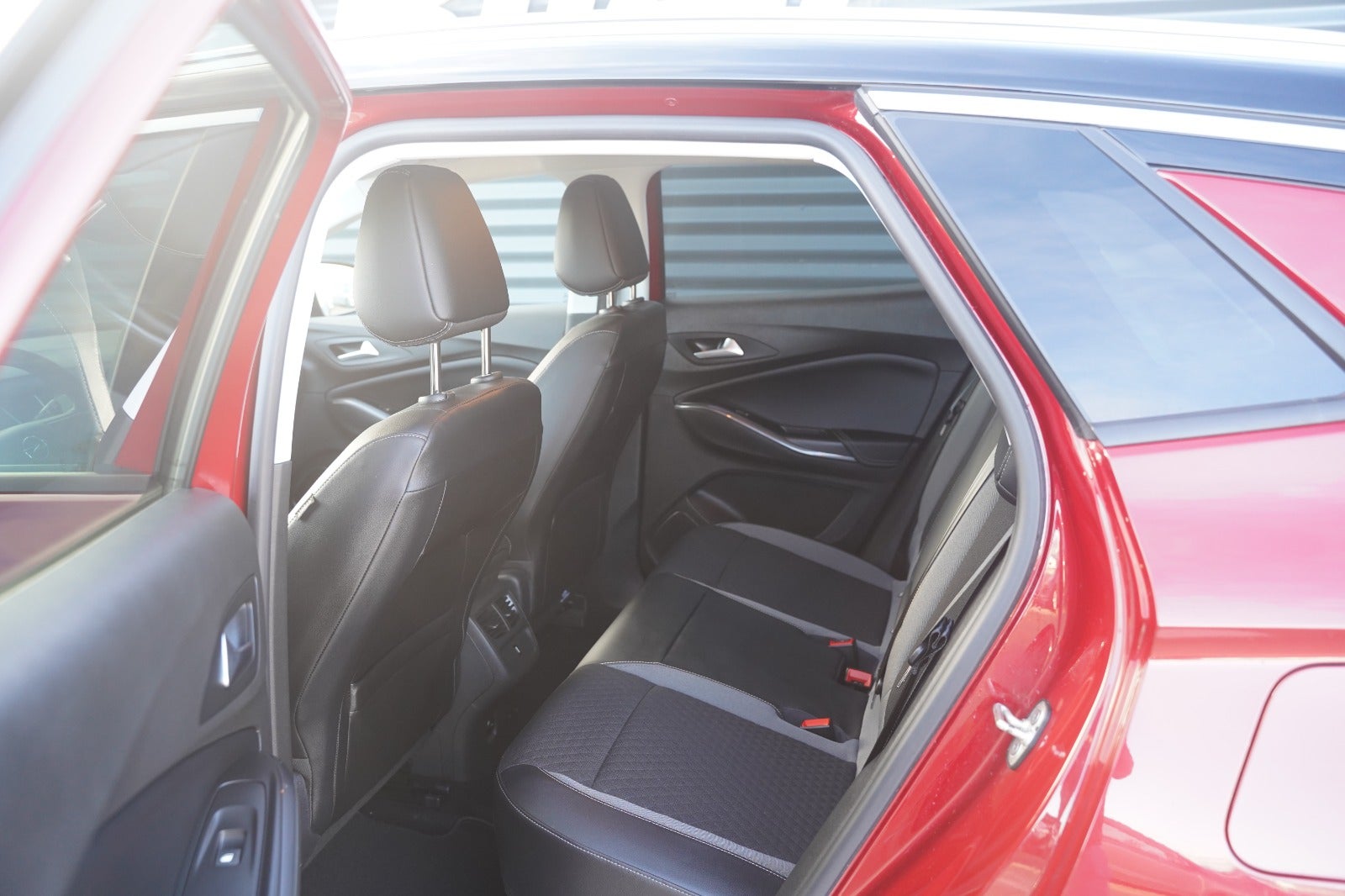 Billede af Opel Grandland X 1,6 Hybrid Ultimate aut.