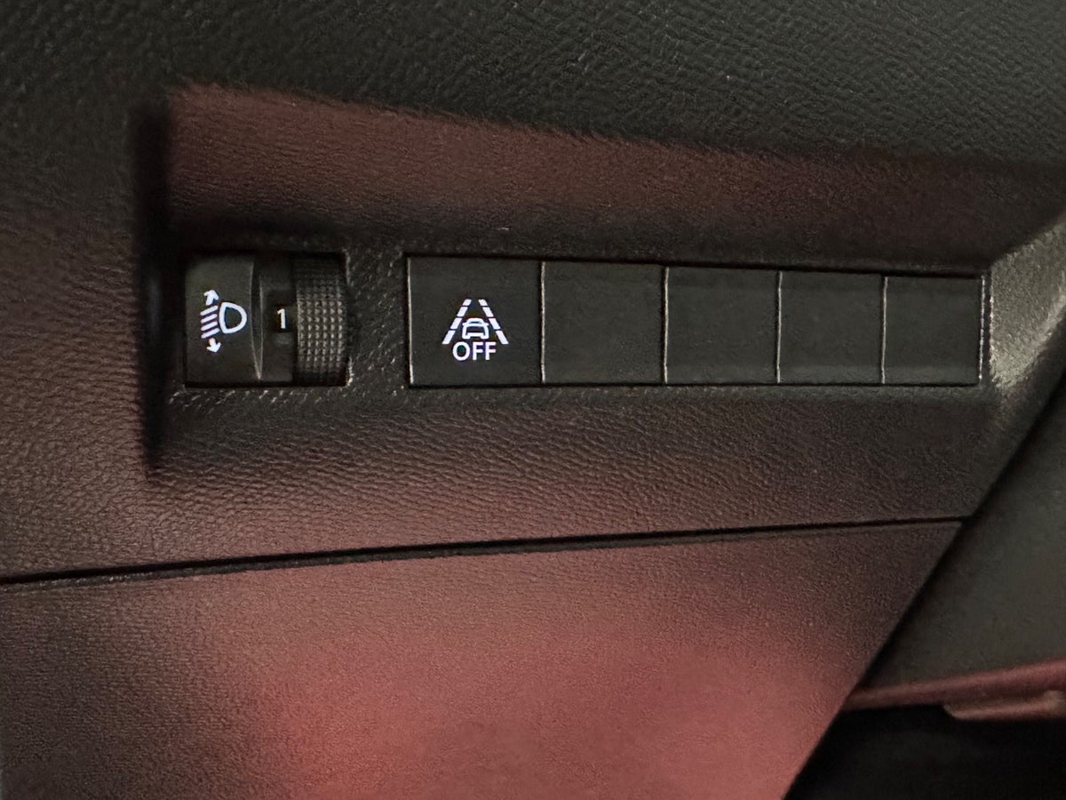 Peugeot 208 PureTech 75 Active Pack Peugeot 208 PureTech 75 Active Pack