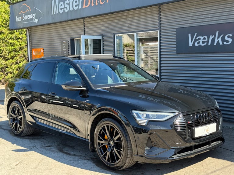 Audi e-tron Black Edition S-line quattro