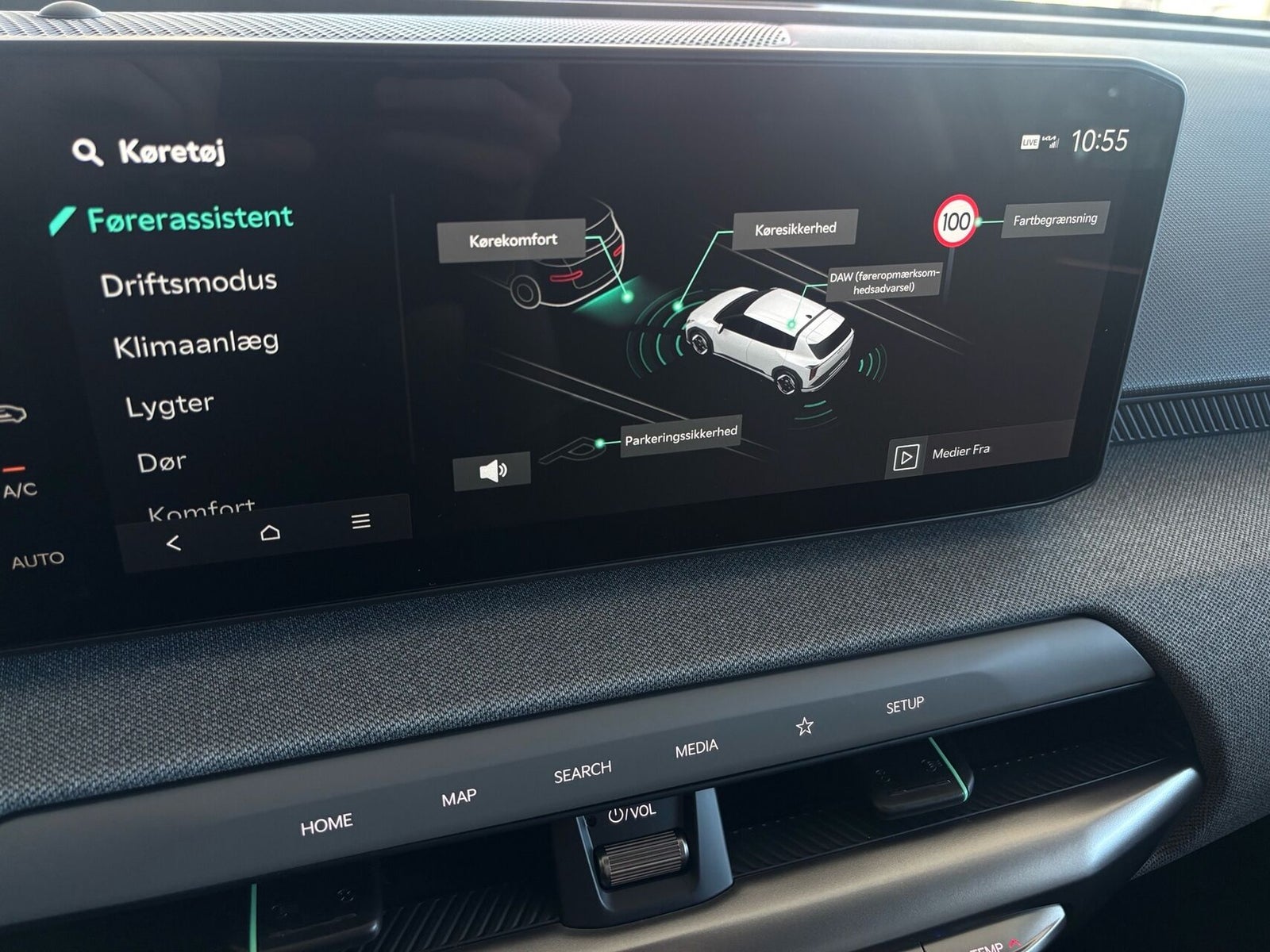 Kia EV4 Long Range Prestige