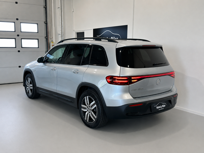 Mercedes EQB250+ Electric Art