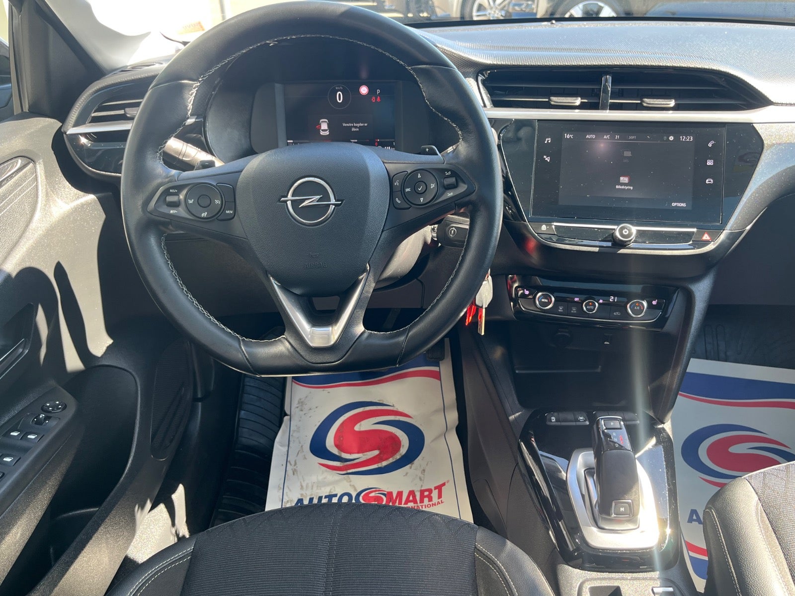 Billede af Opel Corsa 1,2 T 100 Sport aut.