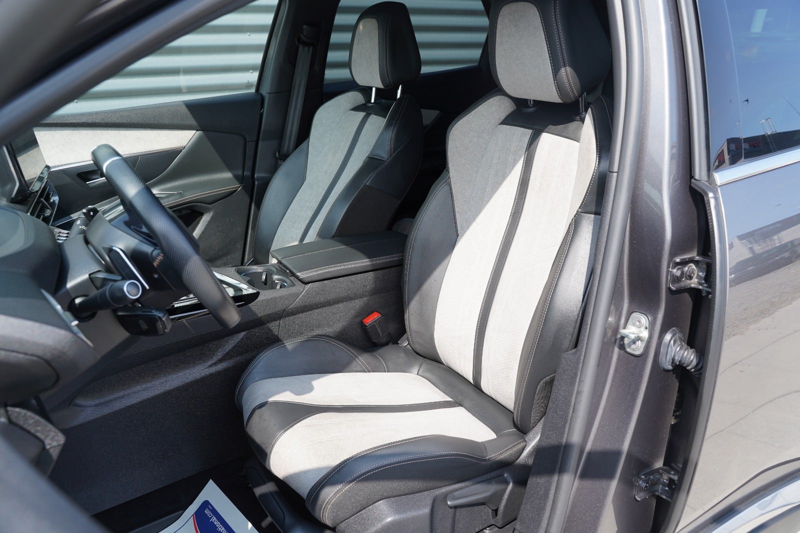 Billede af Peugeot 3008 1,6 Hybrid GT EAT8