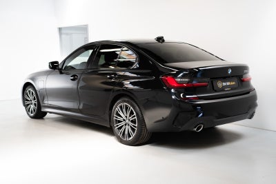 BMW 330e M-Sport aut.