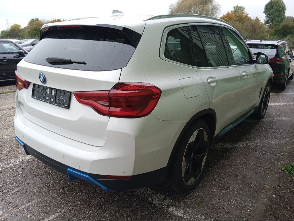 BMW iX3 Impressive