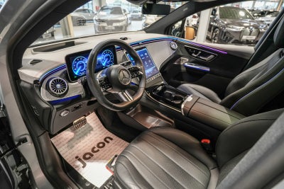 Mercedes EQE350+ SUV