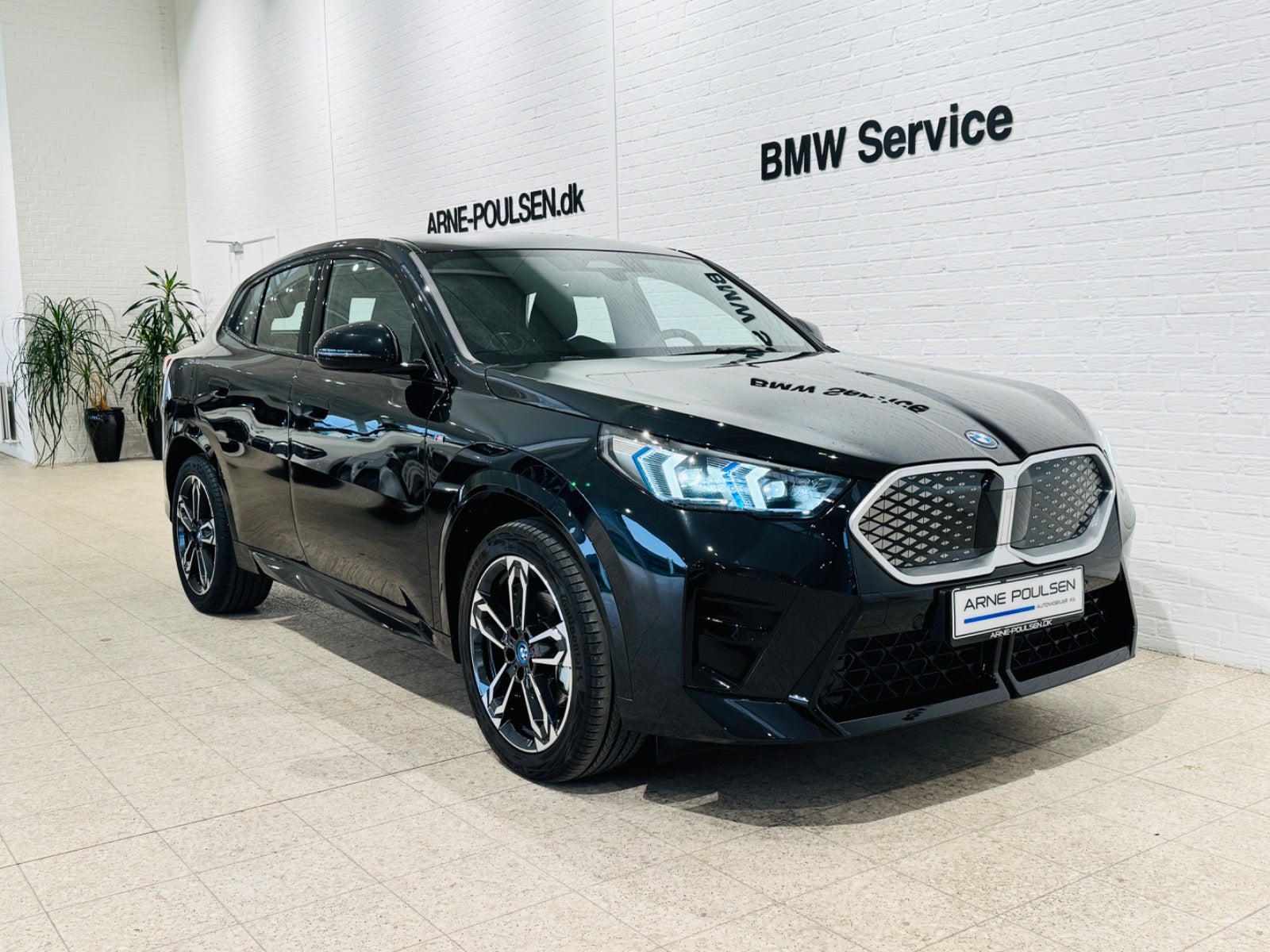 BMW iX2 eDrive20 M-Sport, 5-dørs, 2024 BMW iX2 eDrive20 M-Sport, 5-dørs, 2024