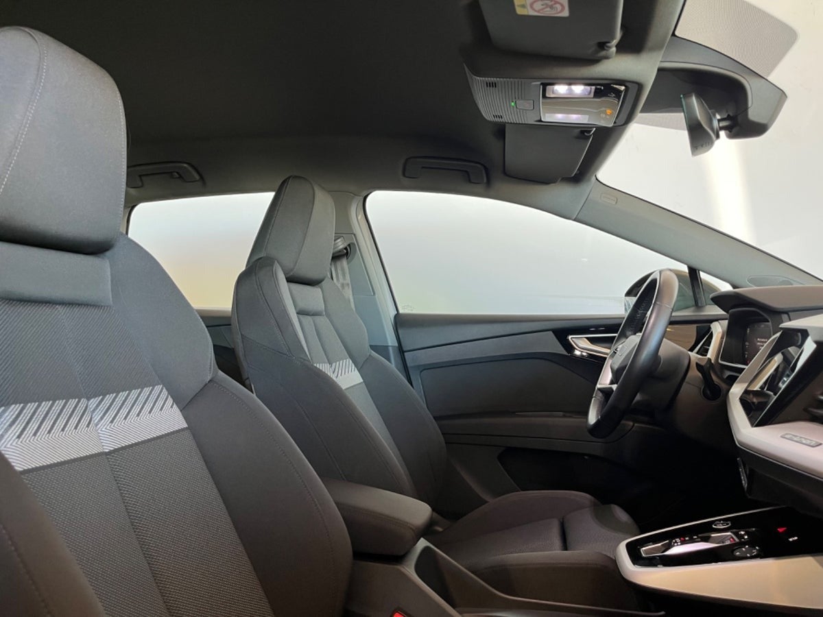 Audi Q4 e-tron S-line quattro Van