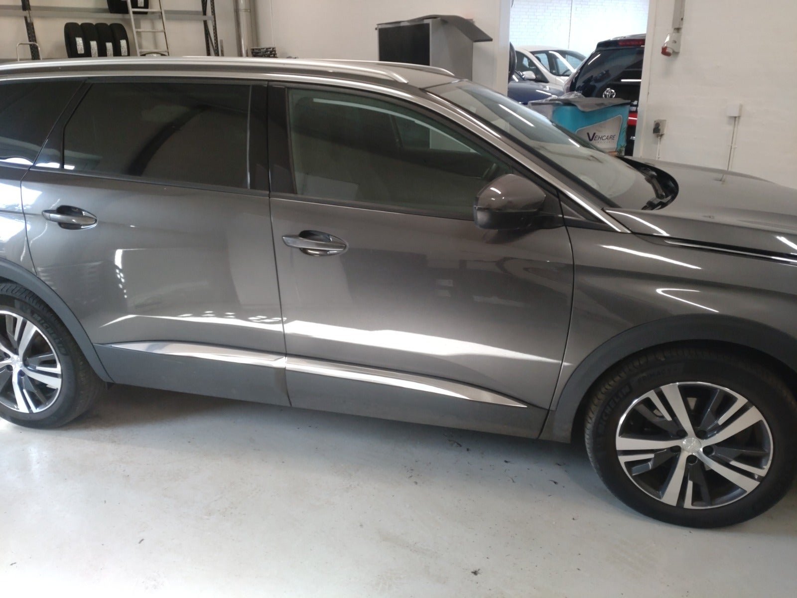 Peugeot 5008 2021