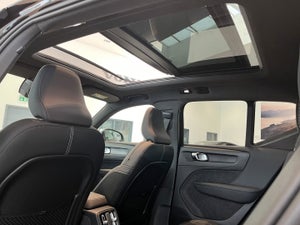 Volvo EX40 Twin Black Edition