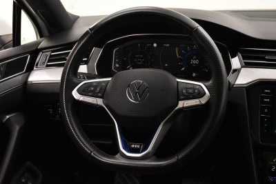 VW Passat GTE Variant DSG