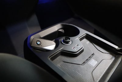 BMW iX xDrive40 Fully Charged
