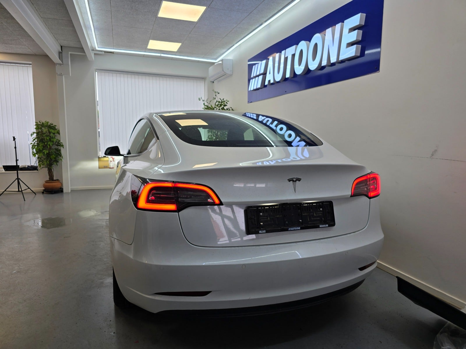 Billede af Tesla Model 3  RWD
