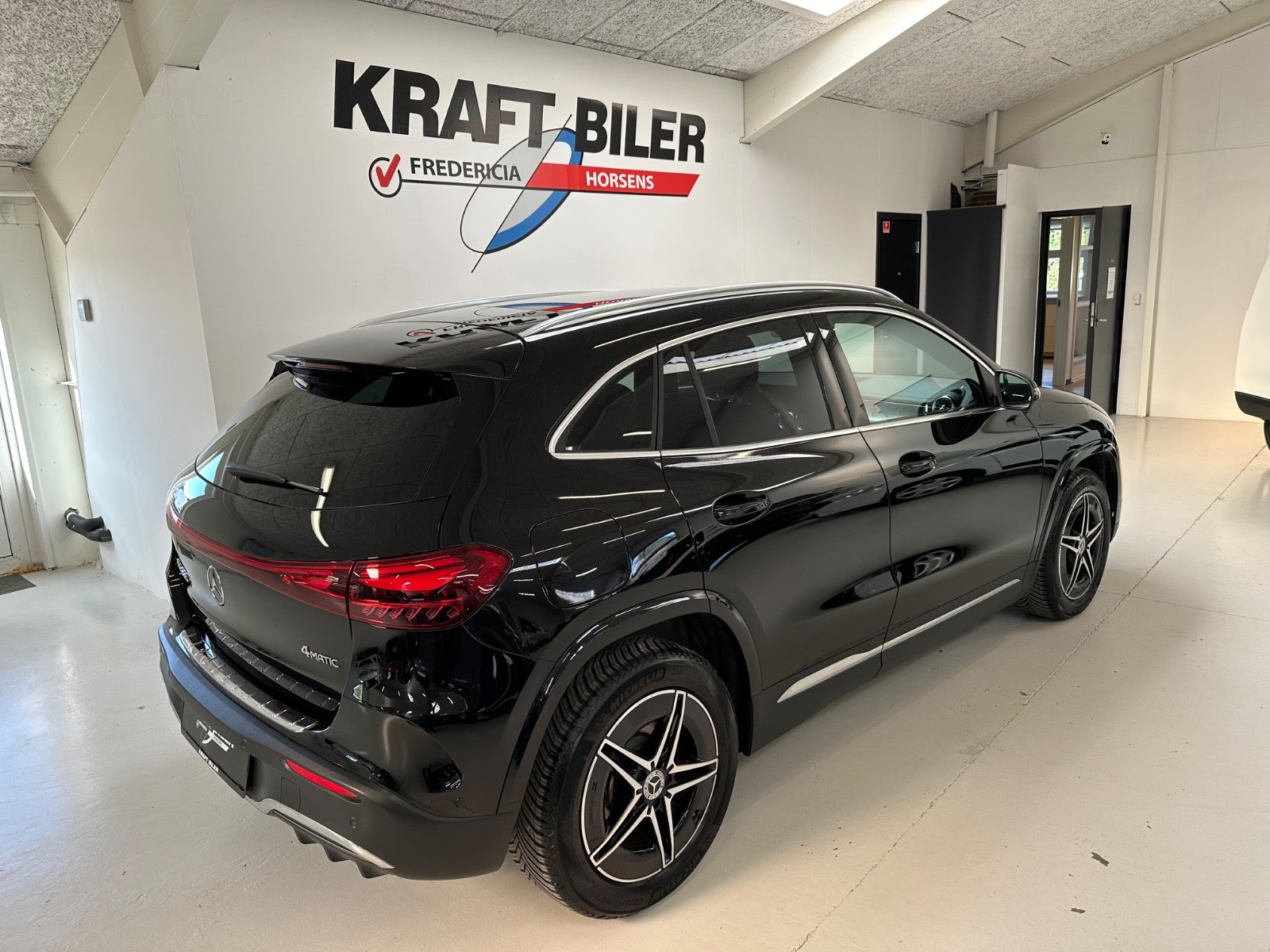 Billede af Mercedes EQA350  AMG Line 4Matic