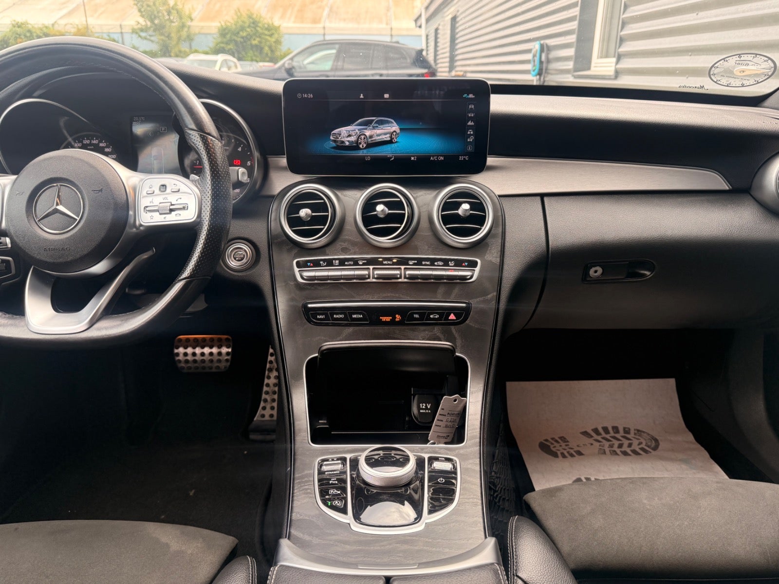 Billede af Mercedes C220 d 2,0 AMG Line stc. aut.