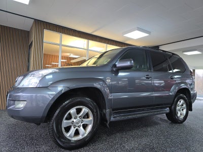 Toyota Land Cruiser 3,0 D-4D aut. 3d