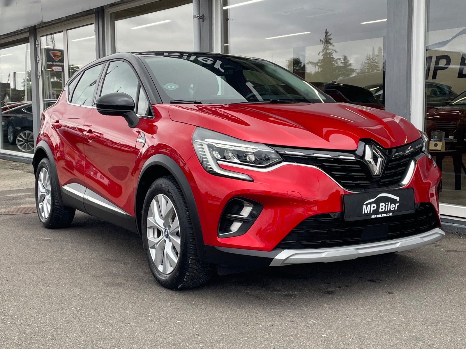 Billede af Renault Captur 1,6 E-Tech Intens