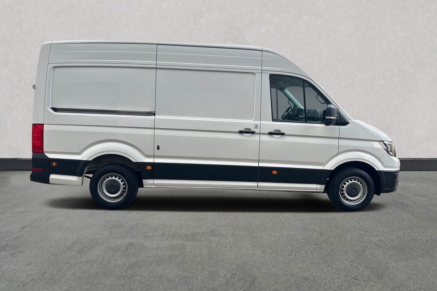 Billede af VW Crafter 35 2,0 TDi 140 Kassevogn L3H2 aut.