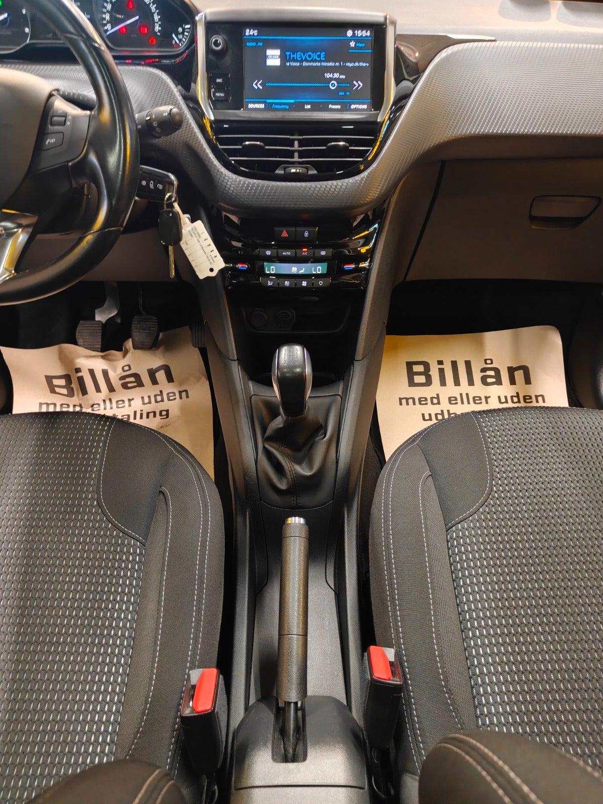 Billede af Peugeot 208 1,6 BlueHDi 100 Allure Sky