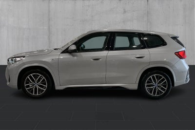 BMW iX1 eDrive20 M-Sport - 1