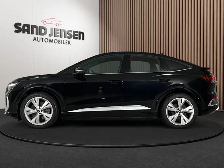 Audi Q4 e-tron S-line Sportback quattro