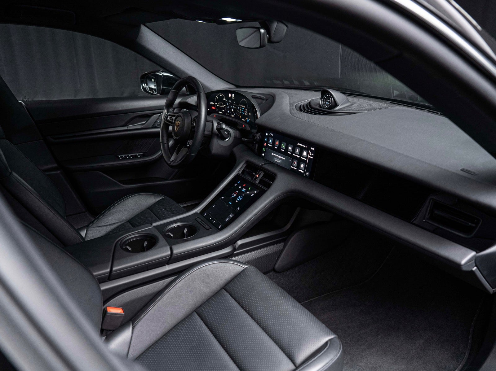 Gallery image 14 of 17