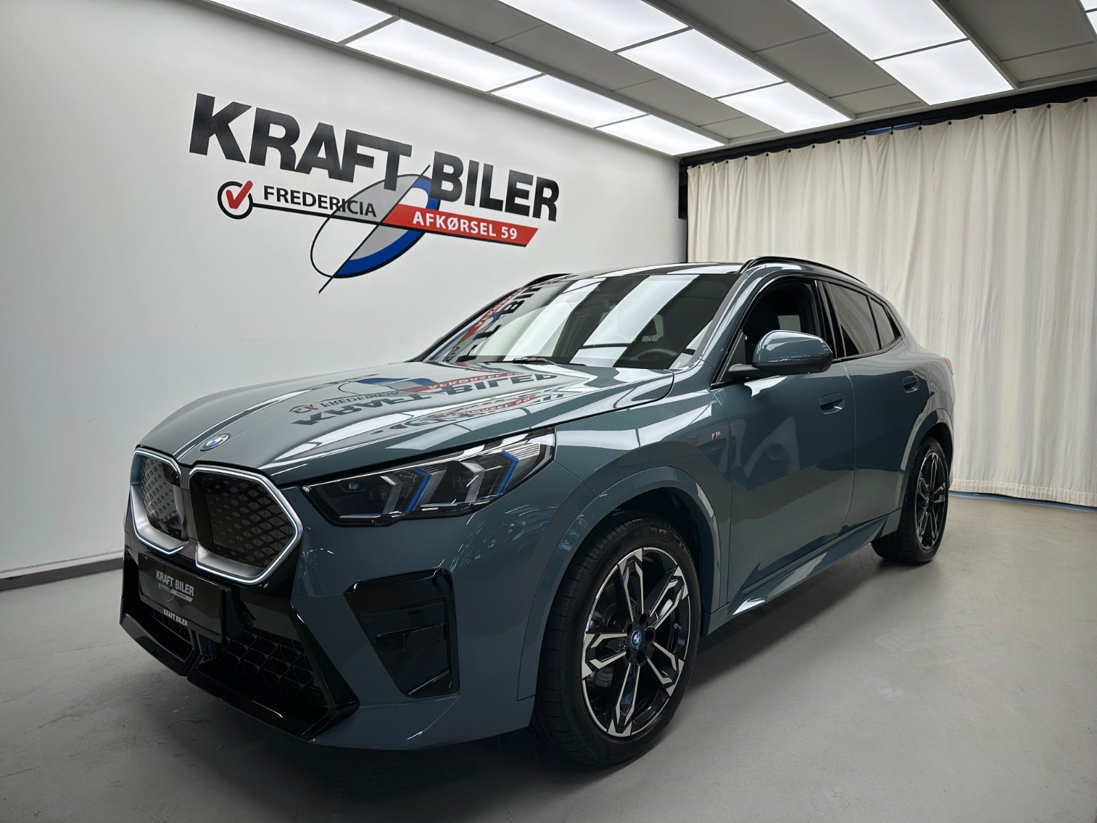 Billede af BMW iX2  eDrive20 M-Sport