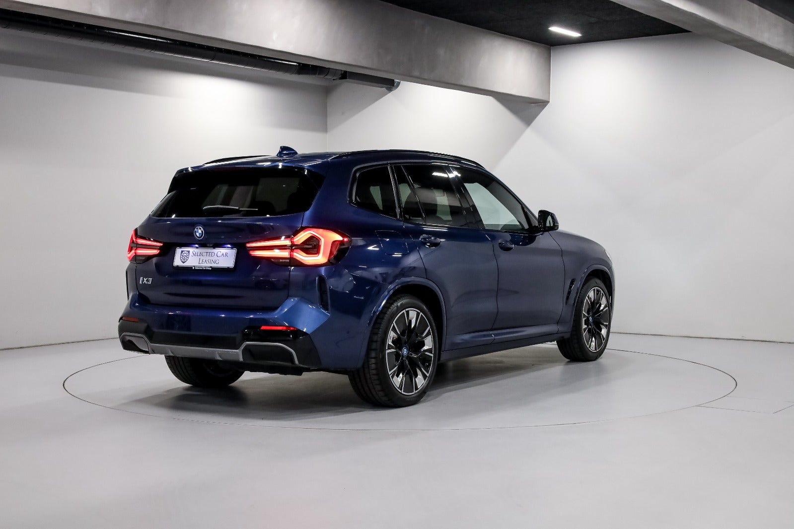 BMW iX3 Charged Plus M-Sport