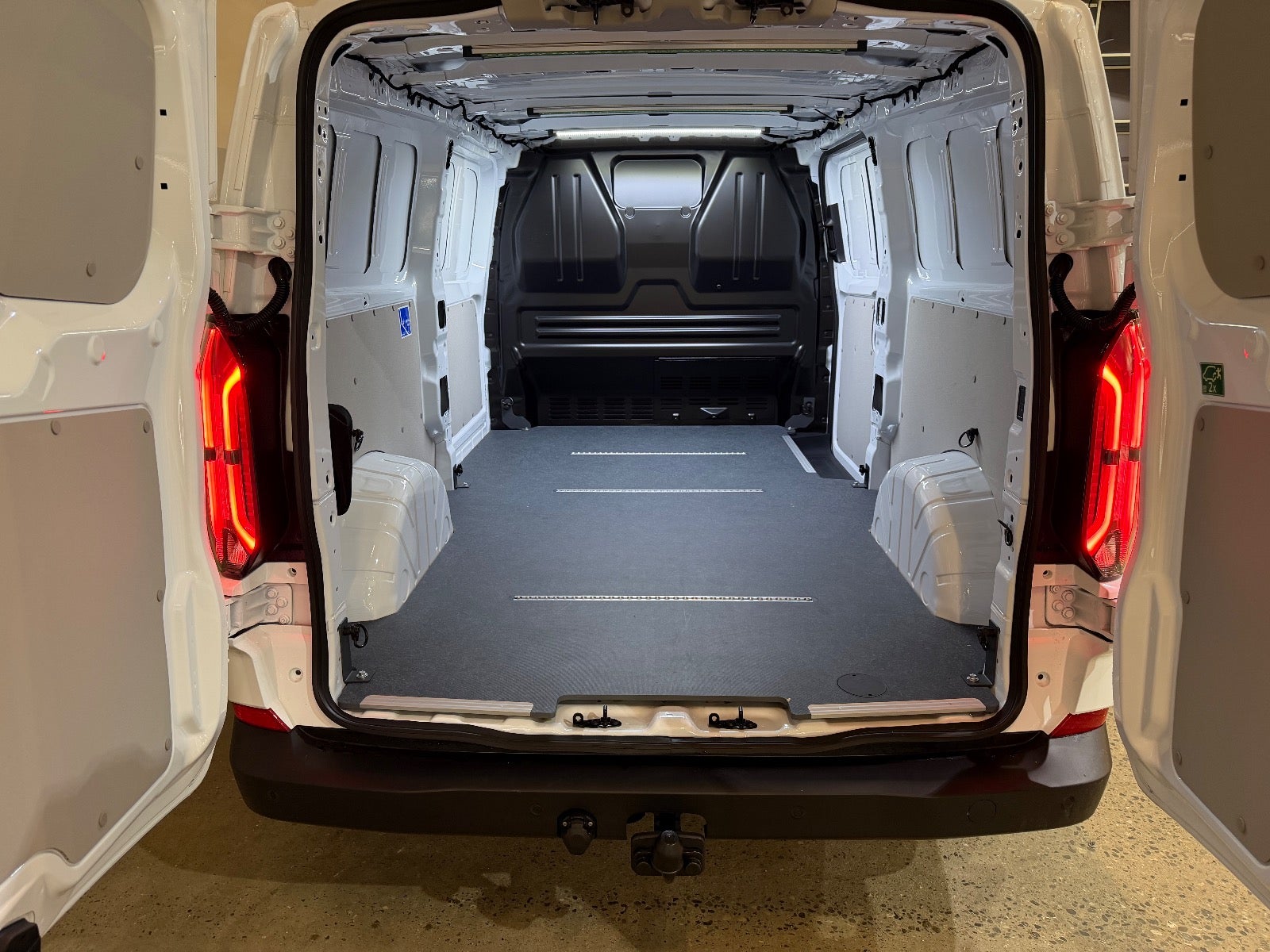 Ford E-Transit Custom 320L Trend