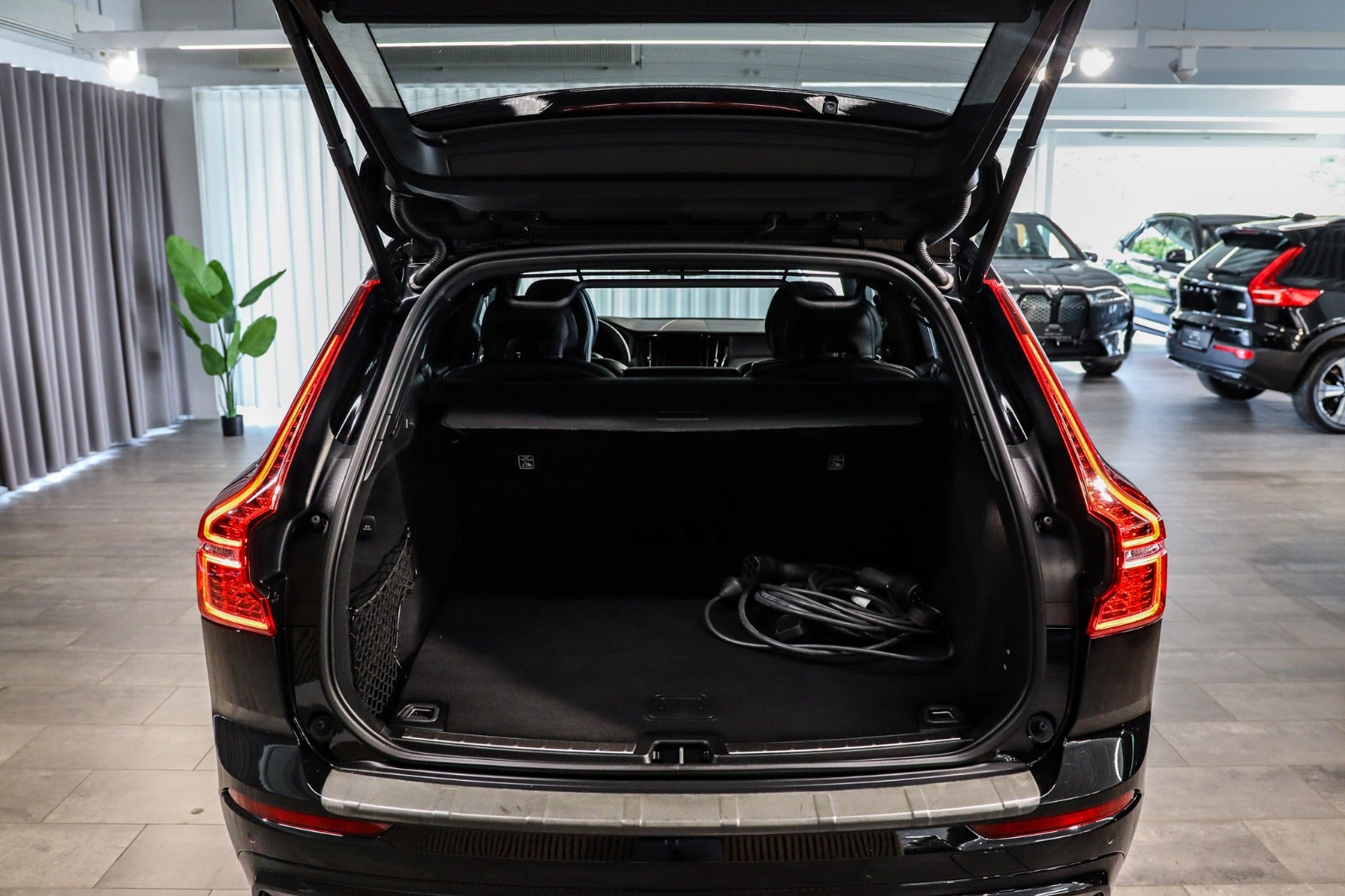 Billede af Volvo XC60 2,0 T8 ReCharge Ultimate Dark aut. AWD