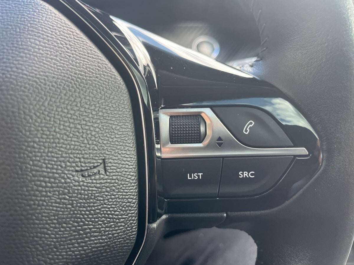 Billede af Peugeot 208 1,5 BlueHDi 100 Allure Sky