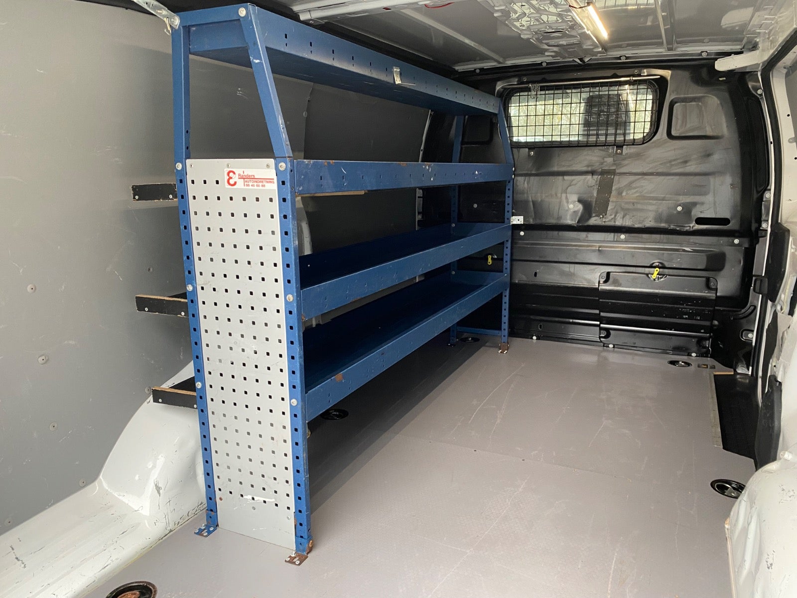 Peugeot Expert BlueHDi 122 L3 Plus EAT8 Van