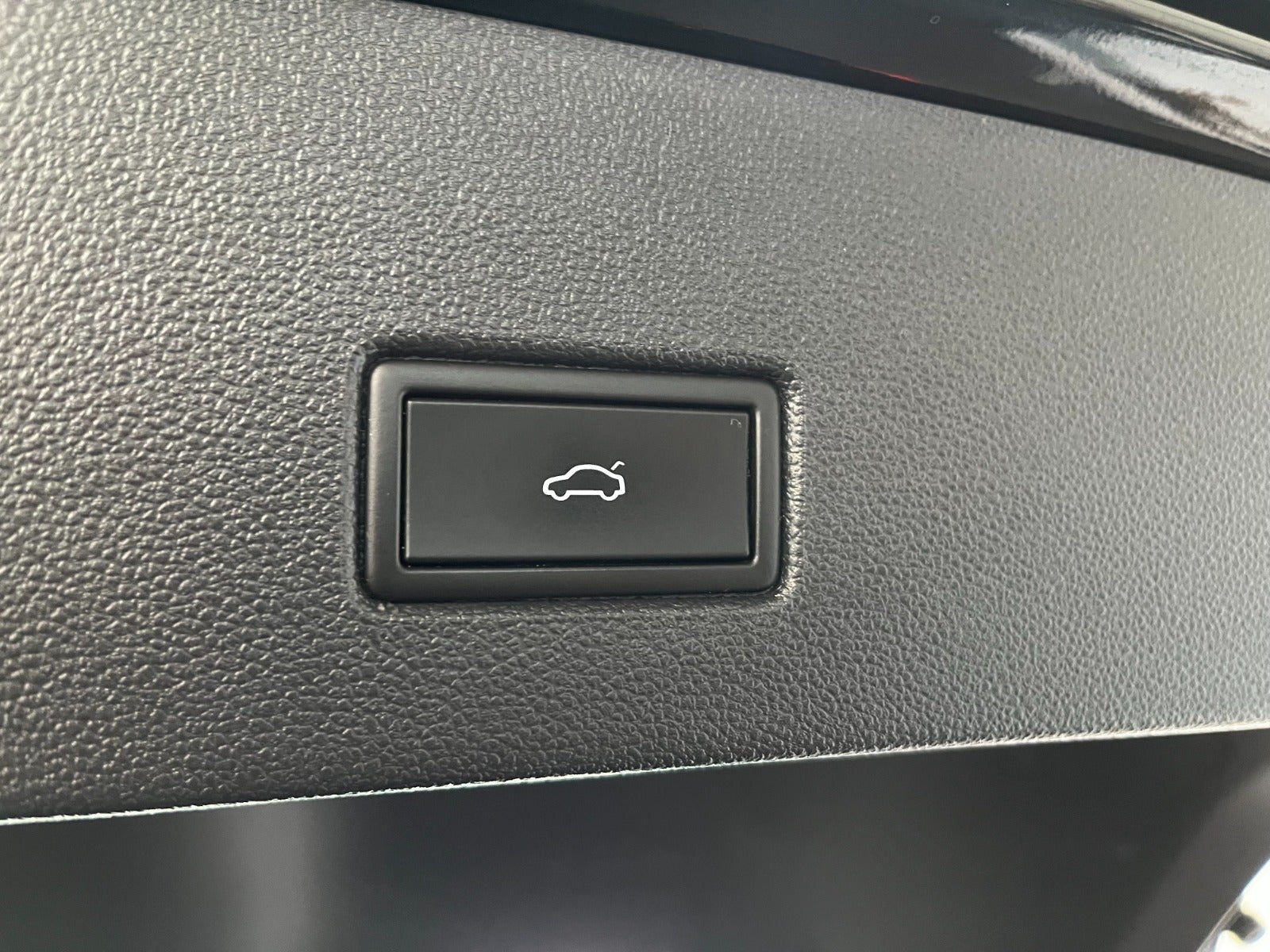 Billede af VW T-Roc 2,0 TDi 150 Sport+ DSG