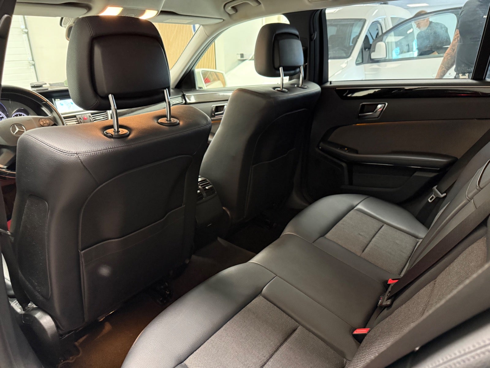 Billede af Mercedes E250 1,8 CGi Avantgarde stc. aut. BE