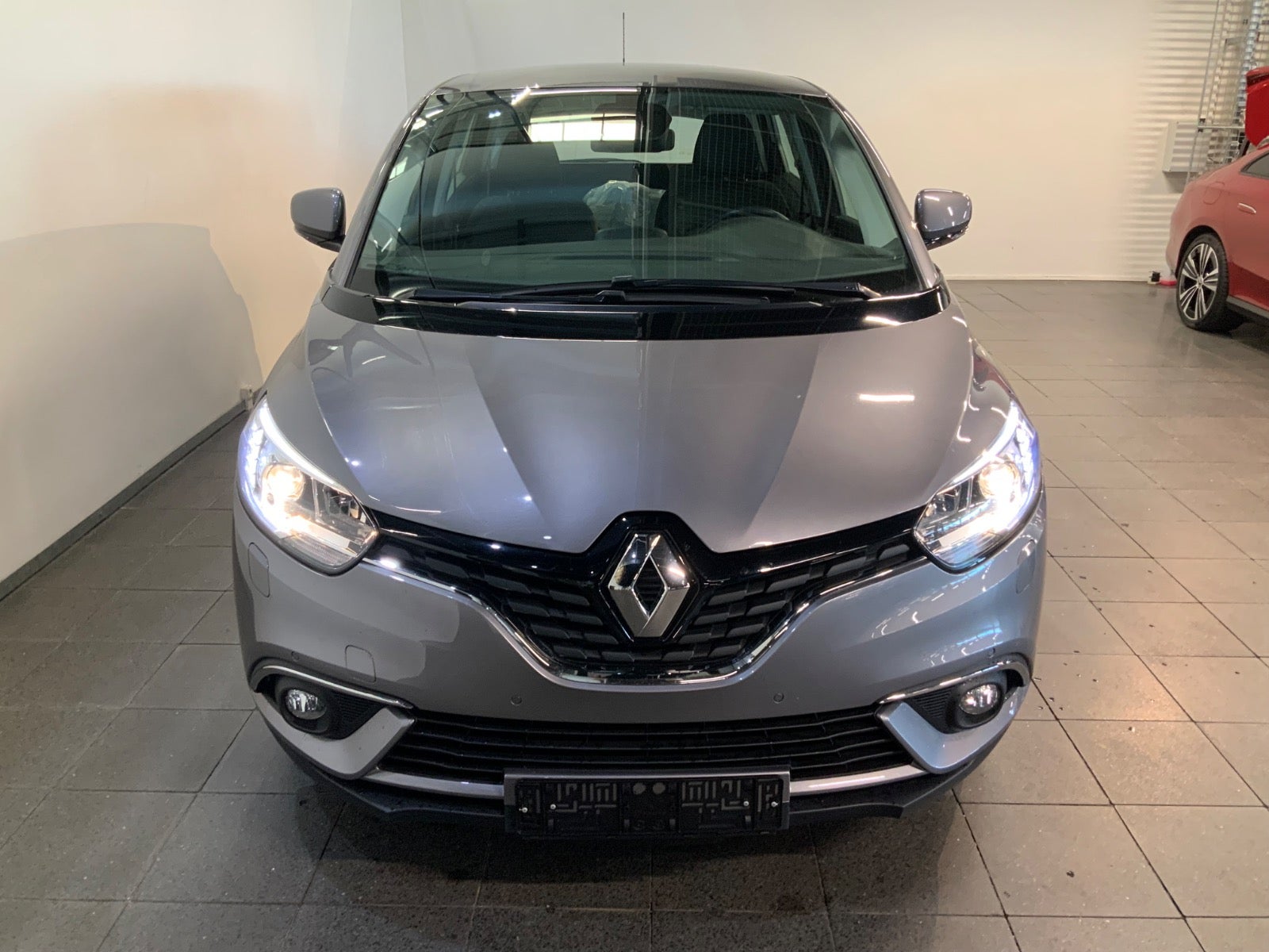 Renault Scenic IV (2/8)
