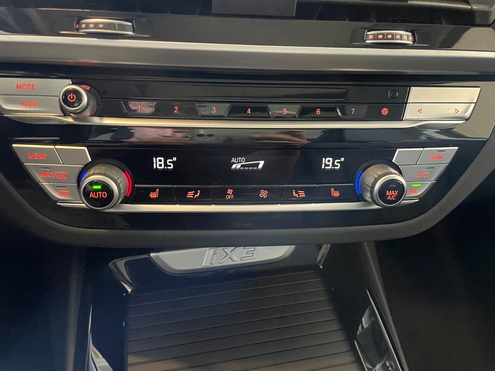 BMW iX3 Charged Plus