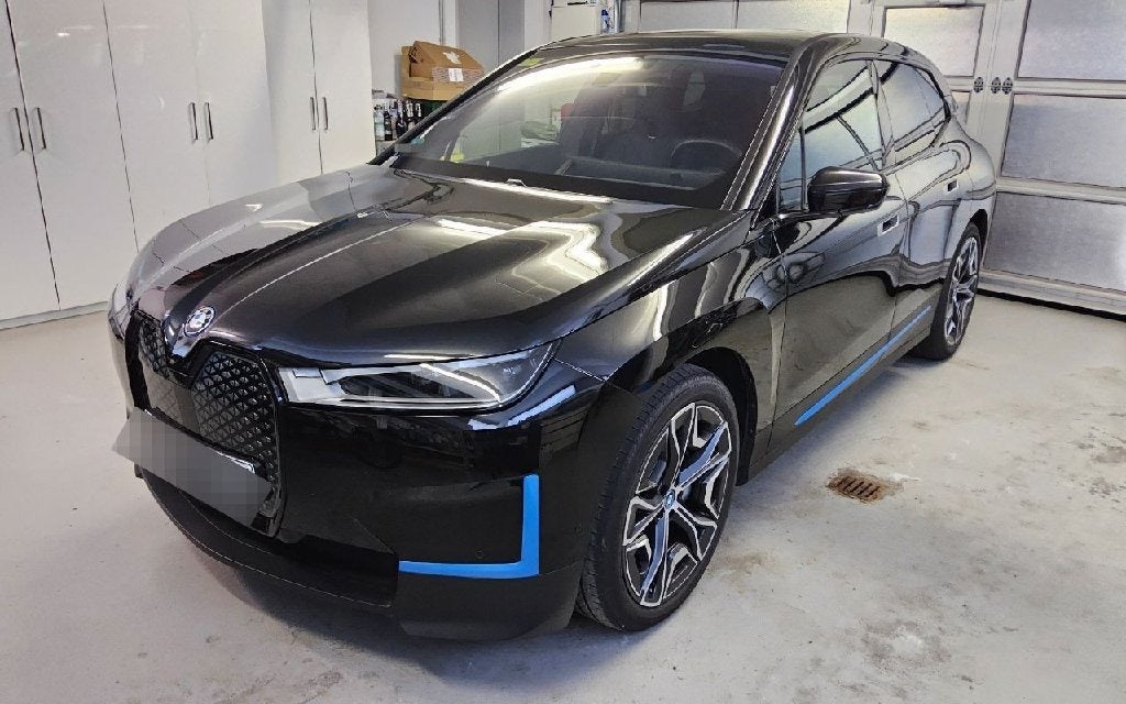 BMW iX xDrive40