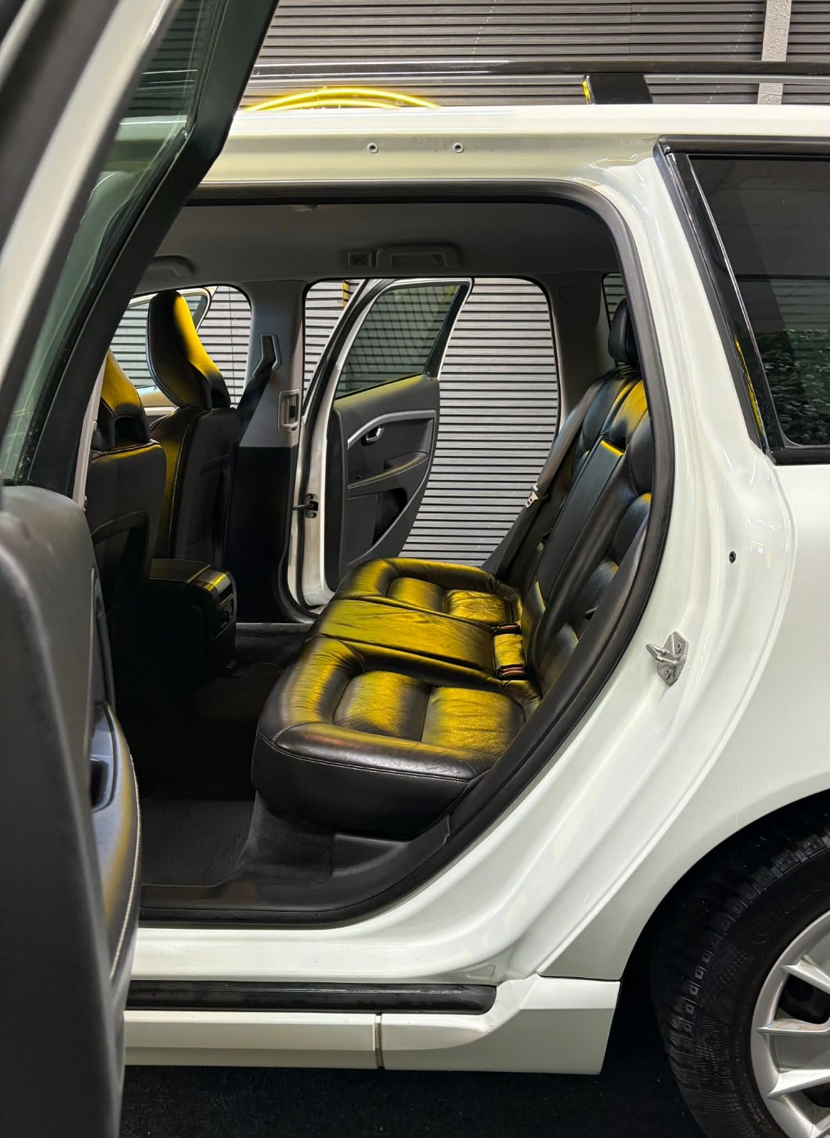 Billede af Volvo V70 2,0 T4 190 Momentum aut.