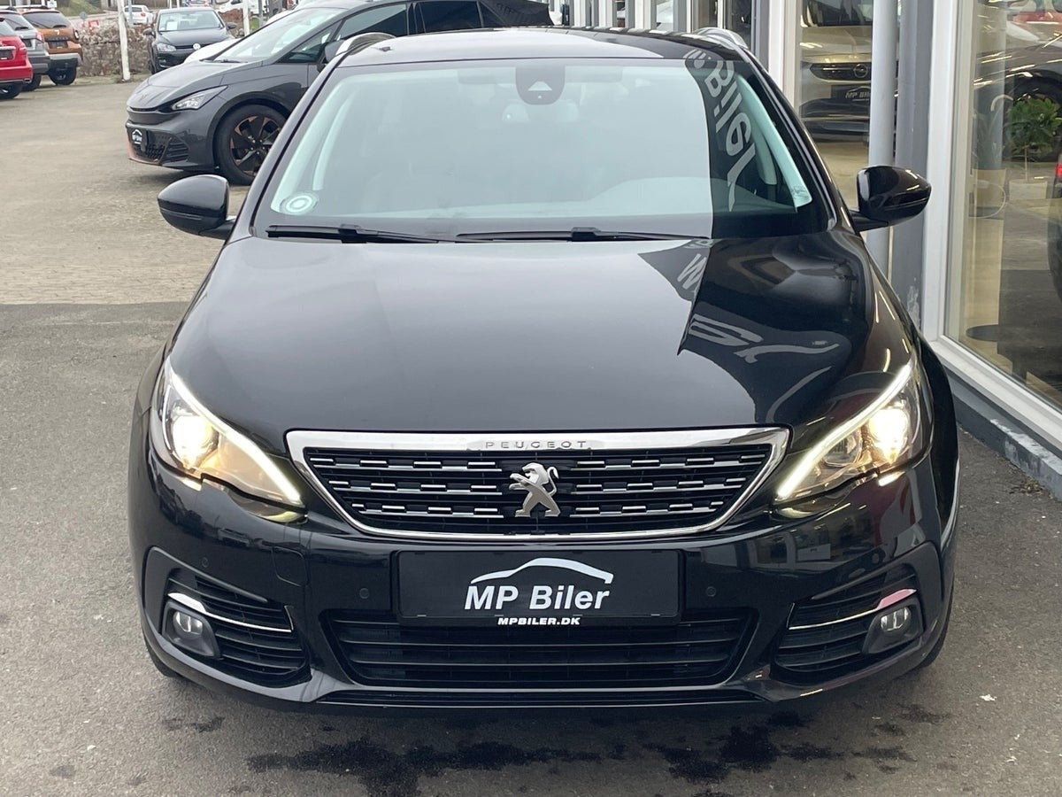 Billede af Peugeot 308 1,6 BlueHDi 120 Allure Sky SW