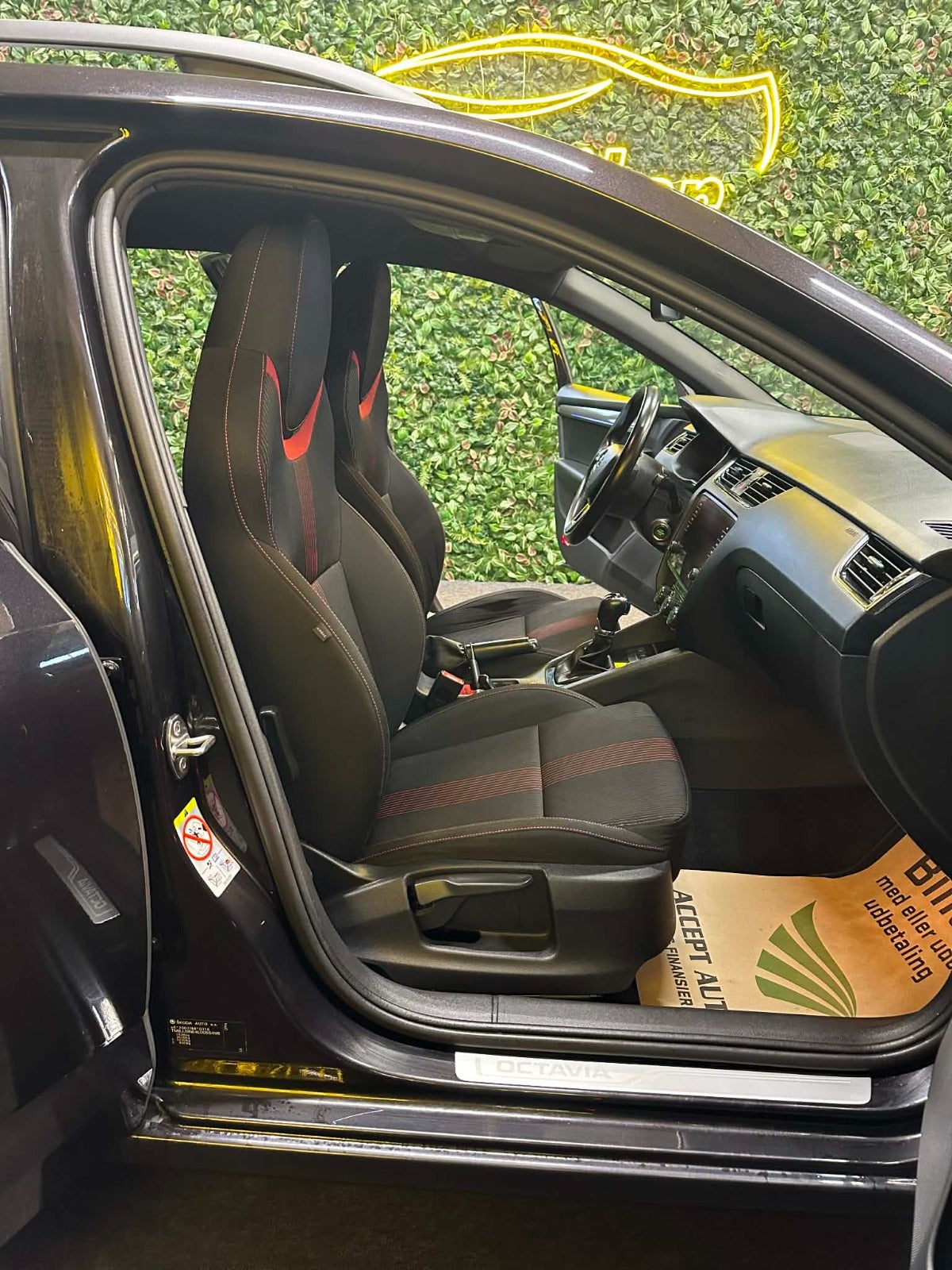 Billede af Skoda Octavia 2,0 TDi 150 Business Line+ Dynamic Combi DSG